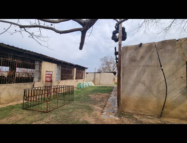 FARM FOR SALE IN NEWCASTLE RURAL